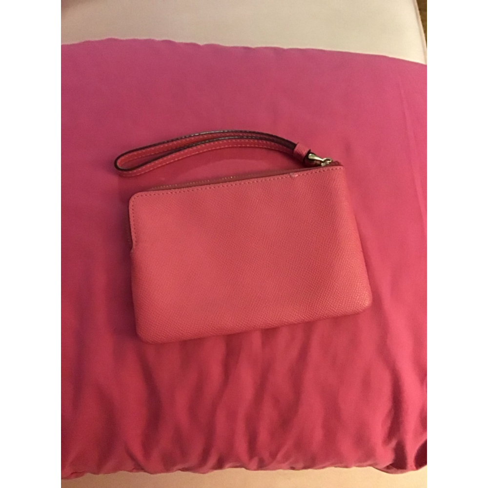 Women's Coach Pink Leather Wristlet with Gold Hardware - Picture 10 of 14